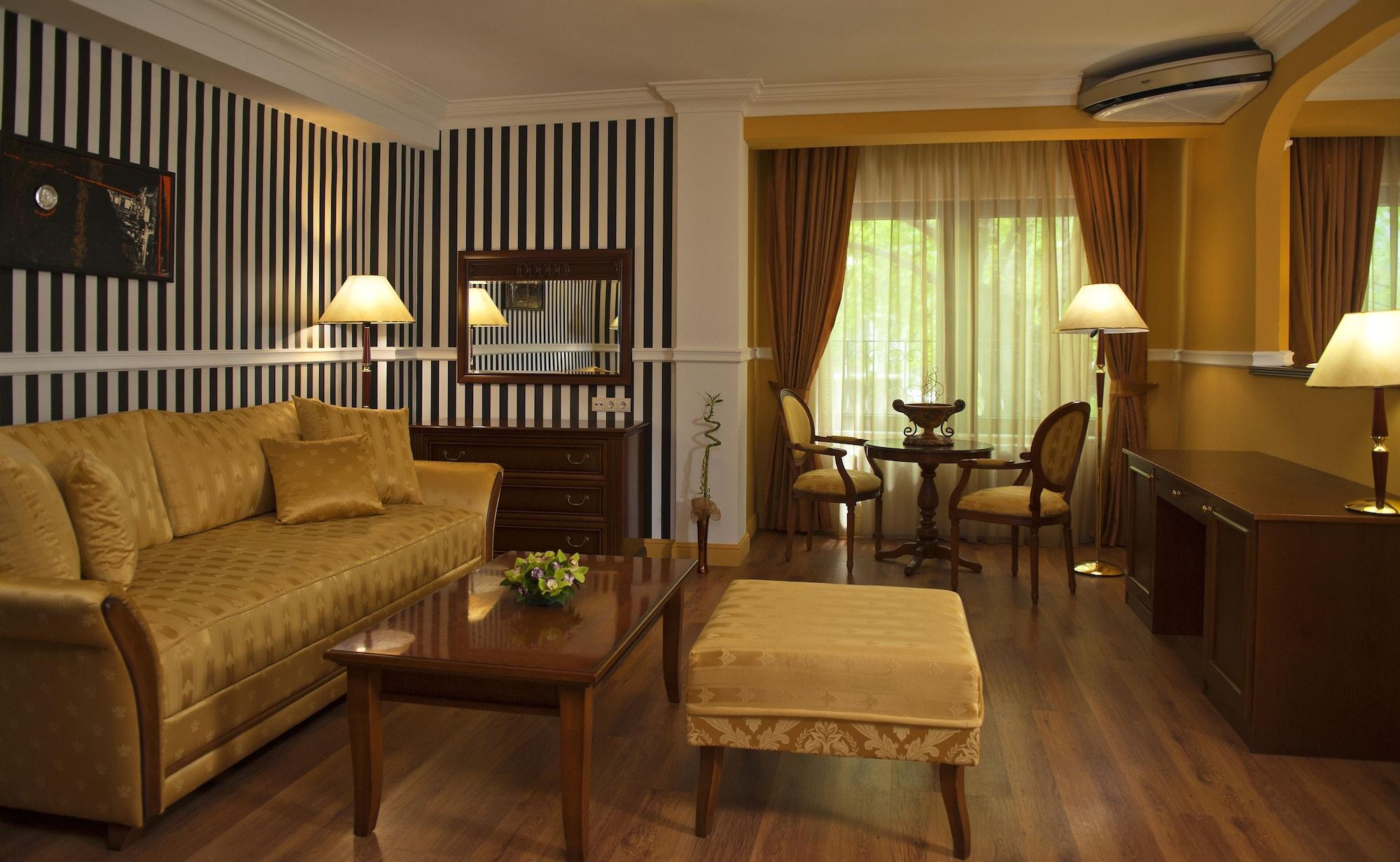 Oborishte 63,The Art Boutique Hotel By Sandglass София Экстерьер фото